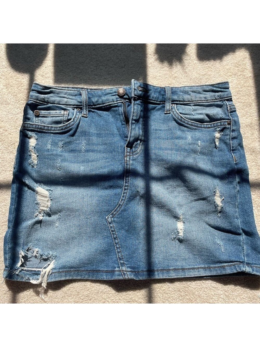 Black Daisy Denim Mini Skirt sz 8